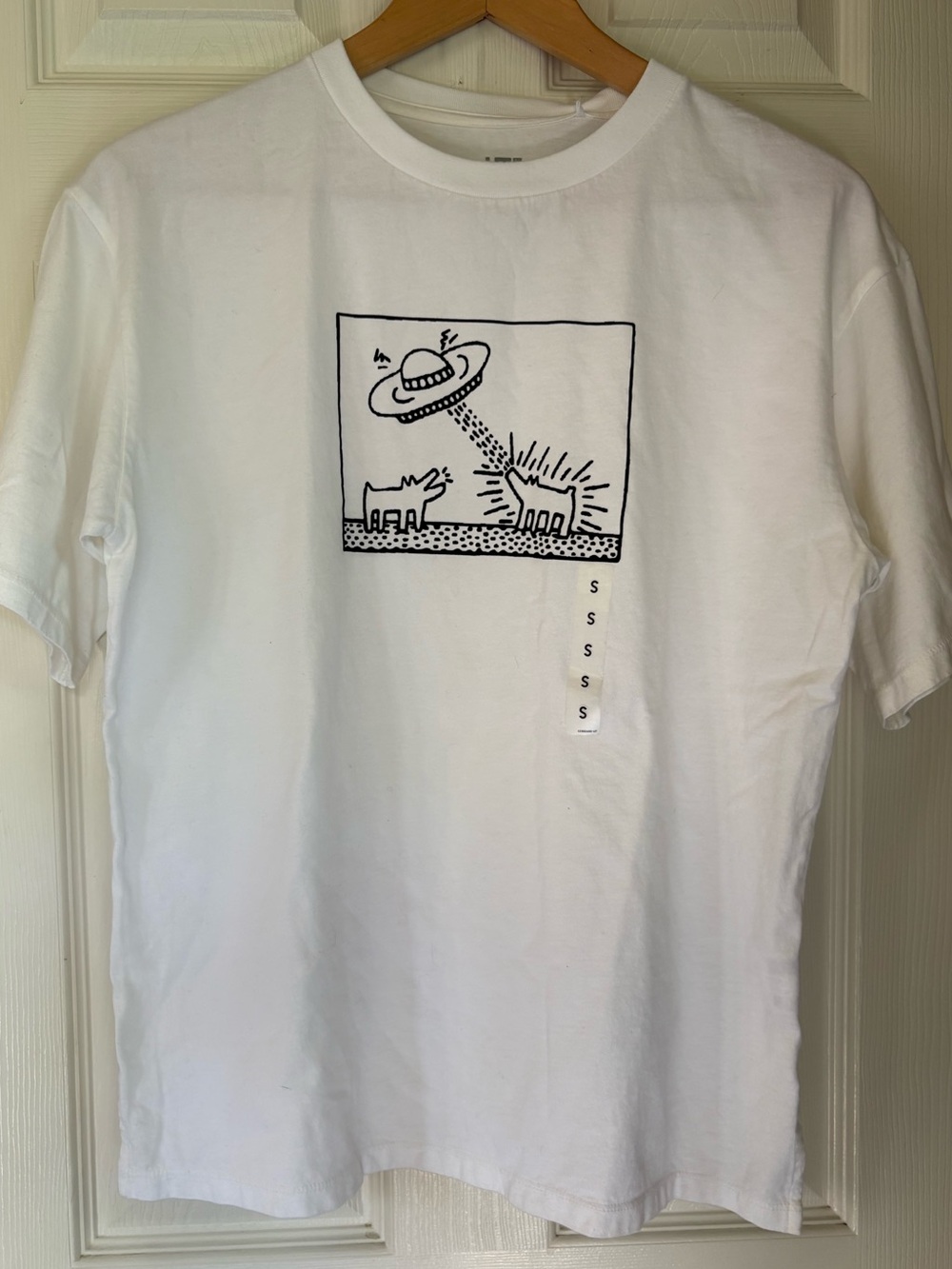 Uniqlo Keith Haring T-Shirt with Black UFO Dog Graphic size small